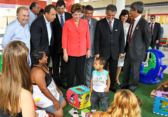 inauguracao creche angra2012