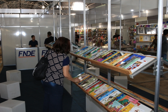 FNDE marca presença na 35ª edição da Feira do Livro de Brasília