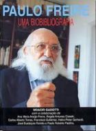 Paulo Freire: uma biobibliografia