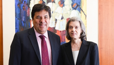 MEC e Supremo formalizam a instalação de 40 bibliotecas em unidades prisionais do país