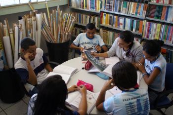 Pré-análise de obras do PNLD 2018 tem resultado publicado