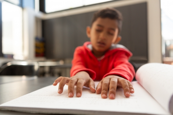 Estudantes precisam devolver livros em braille ao final do ano letivo