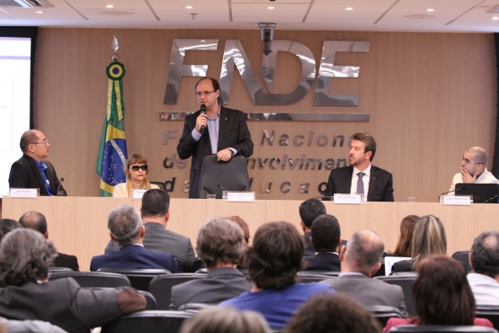 Audiência pública apresenta modelo de Guia de Tecnologias Educacionais