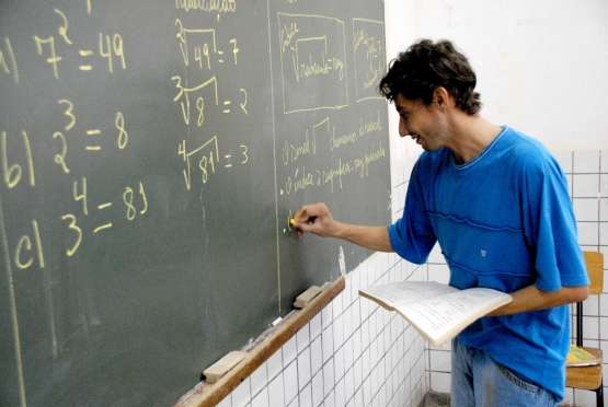 FNDE repassa R$ 1,2 bilhão do salário-educação