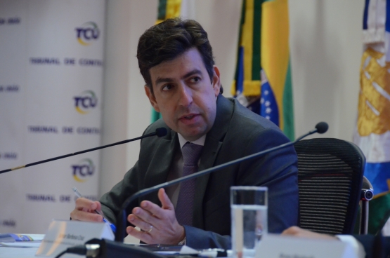 Presidente do FNDE apresenta estratégia para retomada de obras inacabadas no TCU