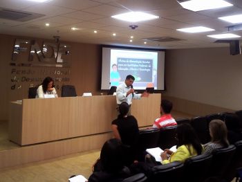 FNDE promove capacitação sobre alimentação escolar
