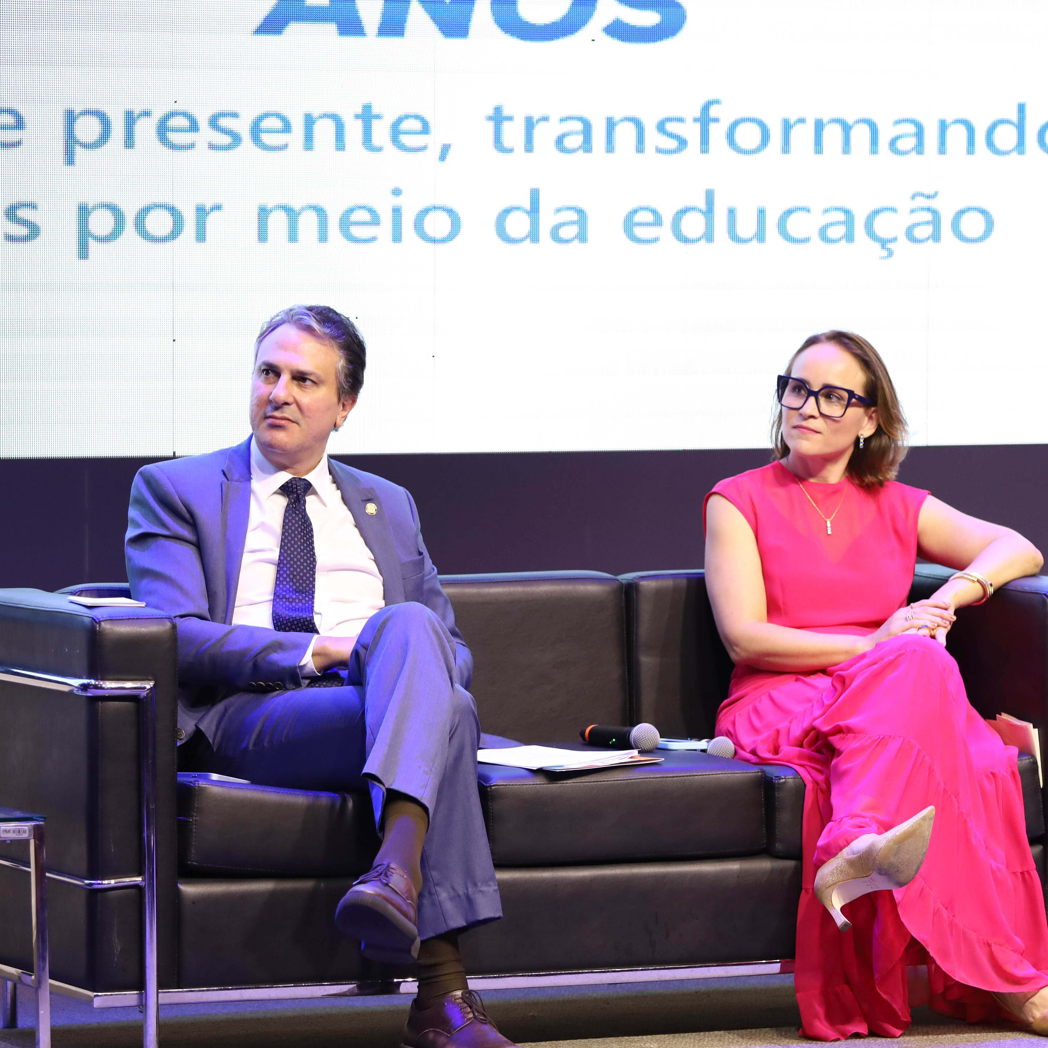 foto do fnde de 55 Anos