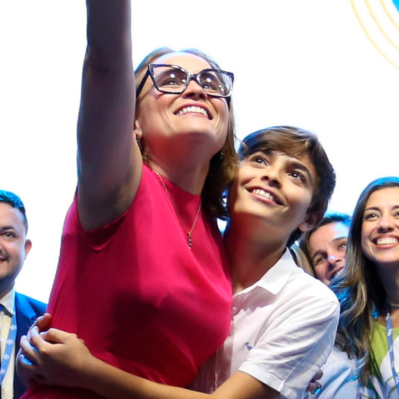 foto do fnde de 55 Anos