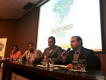 Prefeitos baianos tiram dúvidas sobre creches no Escritório FNDE