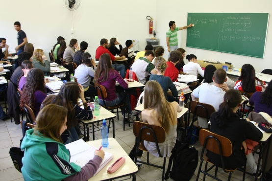 Oferta do Fies será de 93 mil vagas em 2021 e totalizará 279 mil até 2023