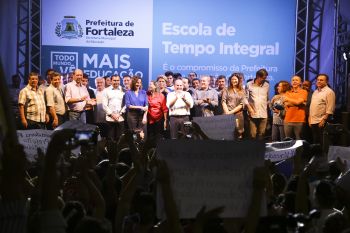 Fortaleza ganha nova escola de tempo integral