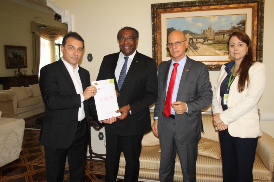 Presidente do FNDE firma parceria pela educação em Santa Catarina