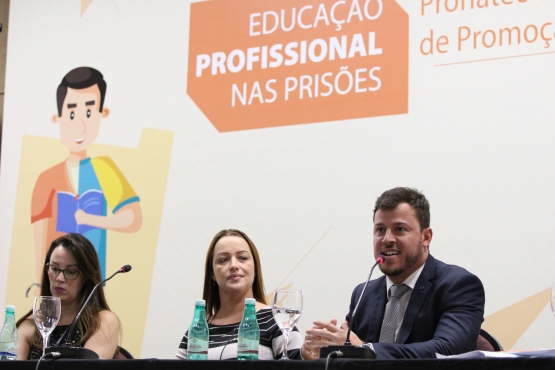 MEC e FNDE incentivam capacitação em sistema prisional