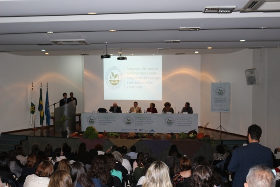 FNDE entrega prêmio de melhores práticas da agricultura familiar