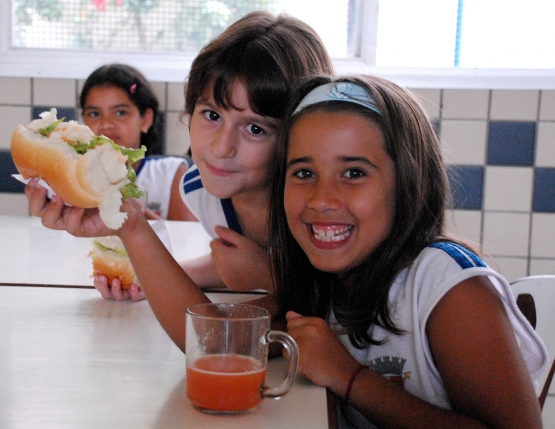 FNDE repassa R$ 375 milhões para alimentação escolar