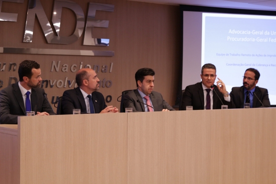 PGF realiza encontro sobre combate à improbidade