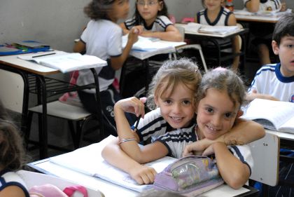 Escolha do livro didático para escolas do campo vai até o dia 20 de dezembro