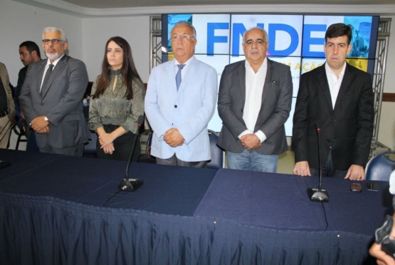Presidente do FNDE reforça importância de aproximação com municípios durante encontro em Aracaju