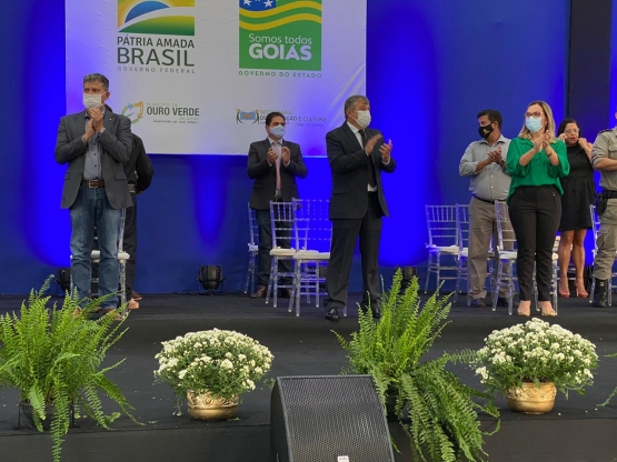 FNDE participa de inauguração de escola municipal em Goiás
